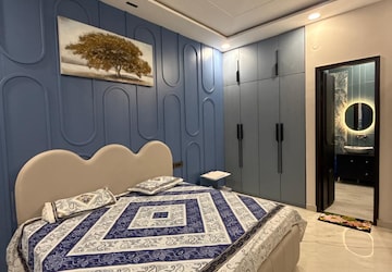 Bedroom in 6 BHK Apartment at Aerocity – for Sale