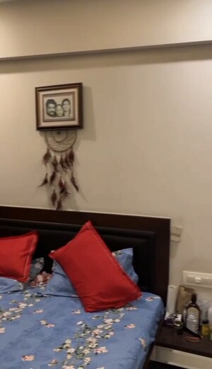 Furnished Amenities in 1 BHK Apartment at Lake View Bandra, Bandra West – for Rent