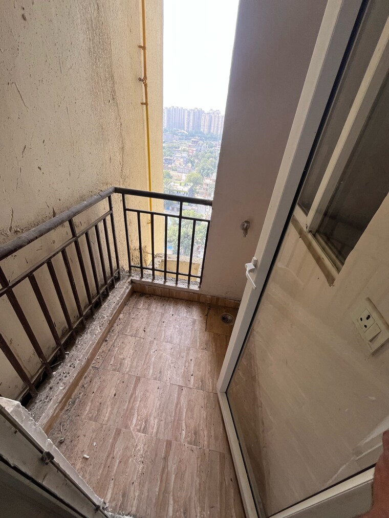 Balcony, amrapali-golf-homes 2 Bedroom 835 Sq.Ft. Apartment In Haibatpur Greater Noida 9348315