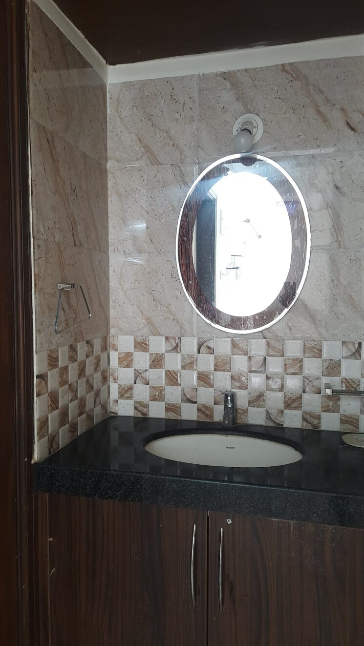 Bathroom, sai-ambience-sai-vision 2 Bedroom 1000 Sq.Ft. Apartment In Pimple Saudagar Pune 9348308