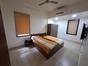1 BHK Apartment For Rent in Mahavir Kalpavruksha, Ghodbunder Road