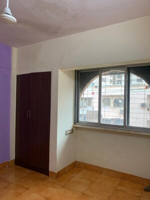 Room in 1 BHK Apartment at Greenfield Rocks CHS, Jogeshwari East – for Rent