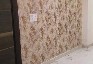 Room in 2 BHK Apartment at VVIP Addresses, Raj Nagar Extension – for Rent