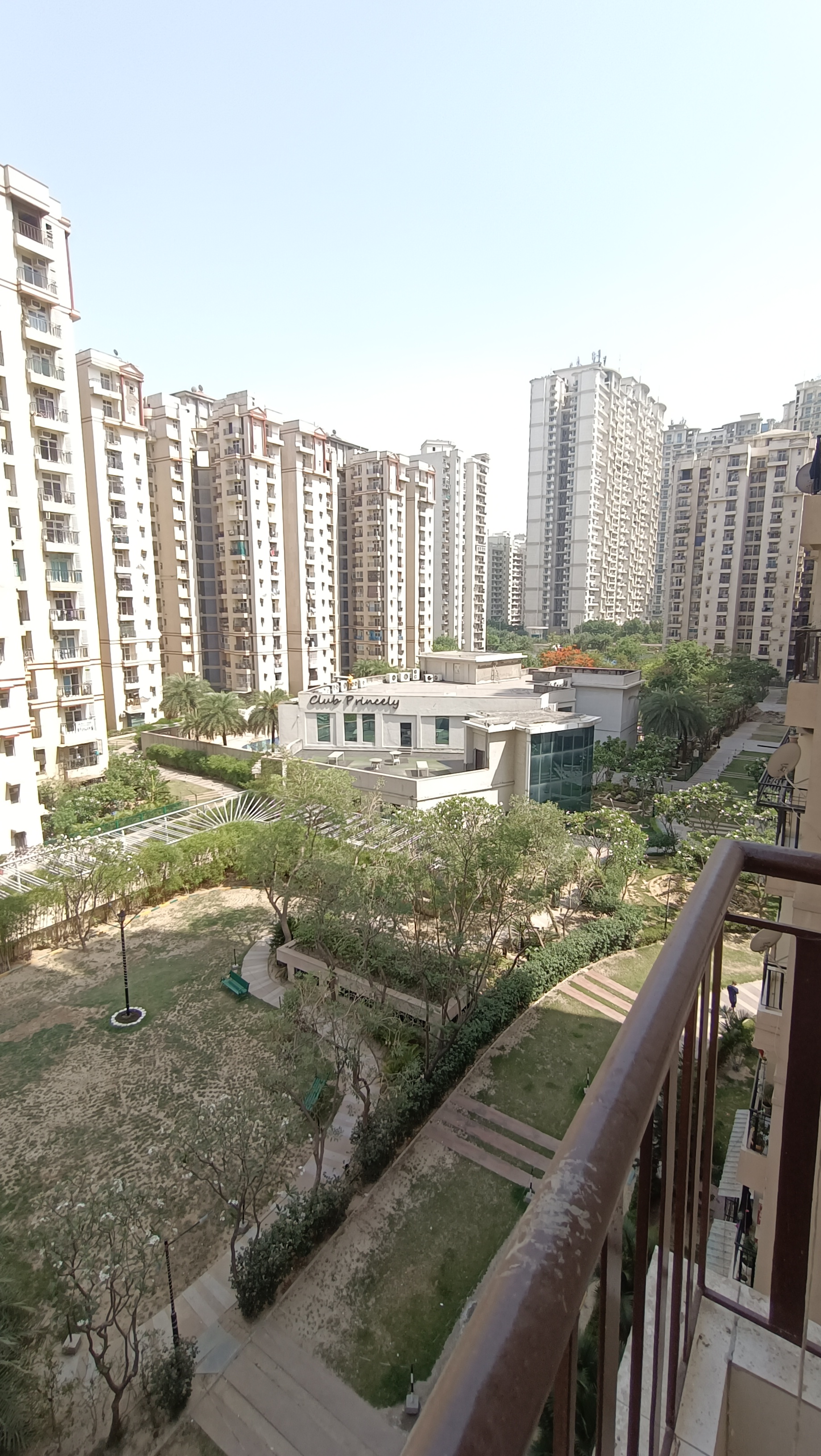 3 BHK Apartment For Rent in Amrapali Princely Estate