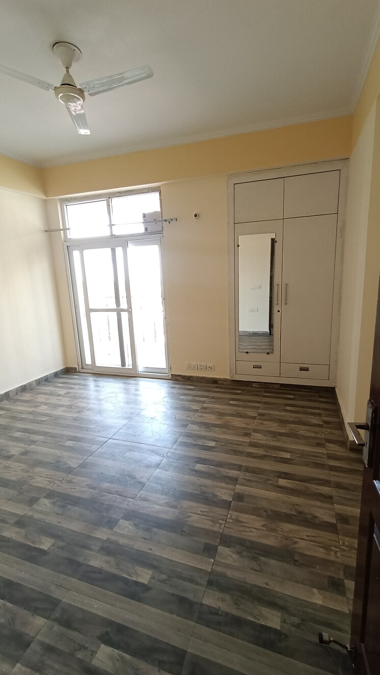 Room, amrapali-princely-estate 3 Bedroom 1540 Sq.Ft. Apartment In Sector 76 Noida 9348343
