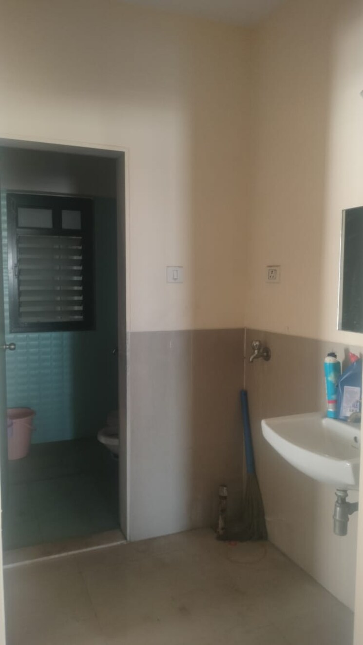 Bathroom, rutuparna-apartments 3 Bedroom 1350 Sq.Ft. Apartment In Baner Pune 9348345