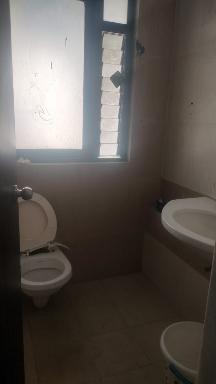 Bathroom, rutuparna-apartments 3 Bedroom 1350 Sq.Ft. Apartment In Baner Pune 9348345