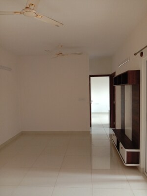 Room in 2 BHK Apartment at Prestige Primrose Hills, Banashankari 6th Stage – for Rent