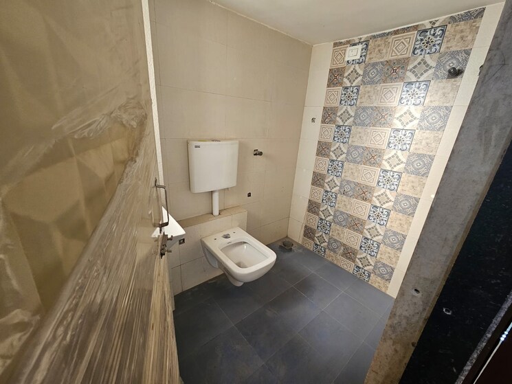 Bathroom, mahavir-apartment-vasai 1 Bedroom 411 Sq.Ft. Apartment In Vasai East Palghar 9348344