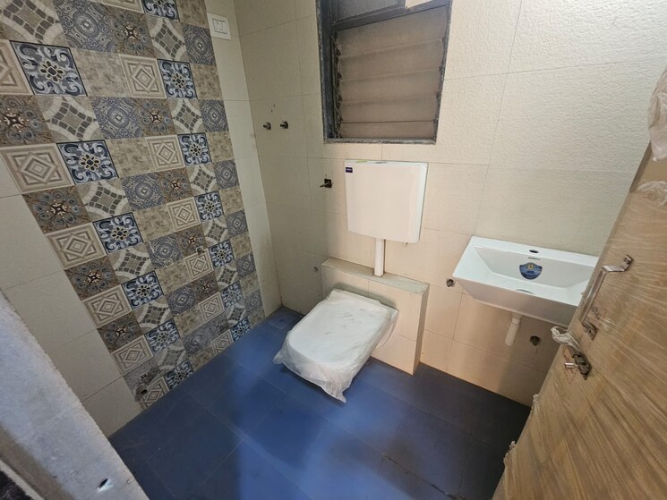 Bathroom, mahavir-apartment-vasai 1 Bedroom 411 Sq.Ft. Apartment In Vasai East Palghar 9348344