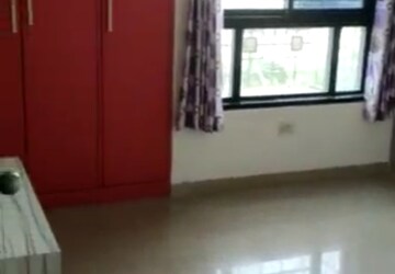 Room in 3 BHK Apartment at Green Acres Apartment, Waghbil – for Rent