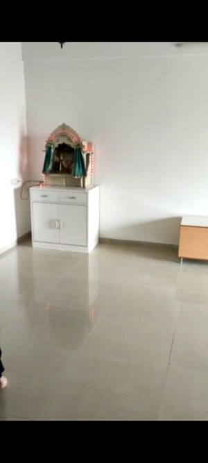 Furnished Amenities in 3 BHK Apartment at Green Acres Apartment, Waghbil – for Rent