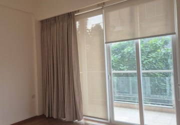 Room in 3 BHK Builder Floor at Adani Samsara, Sector 60 – for Rent