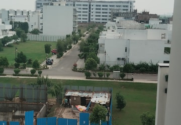 2.5 BHK Builder Floor For Rent in Central Park Cerise Suites, Sohna Sector 33