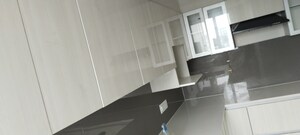 Furnished Amenities in 2.5 BHK Builder Floor at Central Park Cerise Suites, Sohna Sector 33 – for Rent