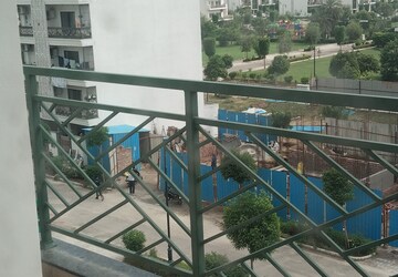 Balcony in 2.5 BHK Builder Floor at Central Park Cerise Suites, Sohna Sector 33 – for Rent