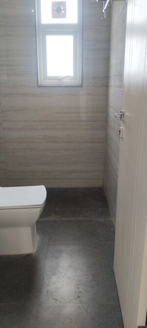 Bathroom in 2.5 BHK Builder Floor at Central Park Cerise Suites, Sohna Sector 33 – for Rent