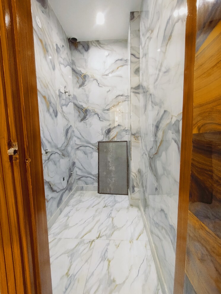 Bathroom, uttam nagar 2 Bedroom 550 Sq.Ft. Builder Floor In Uttam Nagar Delhi 9348373