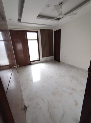 Room in 4 BHK Apartment at Bestech Park View Altura, Sector 79 – for Rent