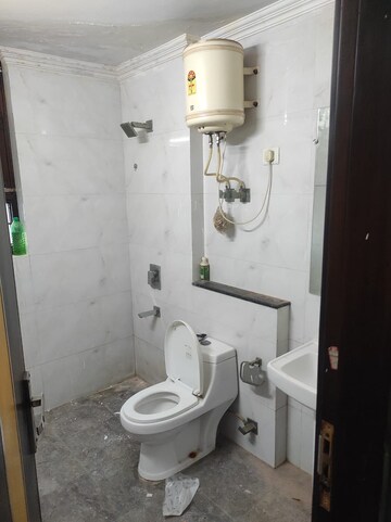 Bathroom in 4 BHK Apartment at Bestech Park View Altura, Sector 79 – for Rent