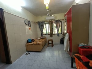 Living Room in 1 RK Apartment at Mahakali Model Town, Jogeshwari East – for Rent