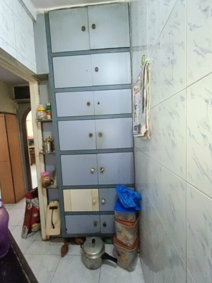 Bathroom, mahakali-model-town 1 RK 350 Sq.Ft. Apartment In Jogeshwari East Mumbai 9348375