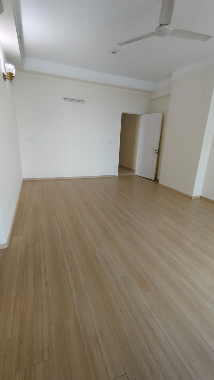 Room, hero-homes-gurgaon 3 Bedroom 1689 Sq.Ft. Apartment In Sector 104 Gurgaon 9348381