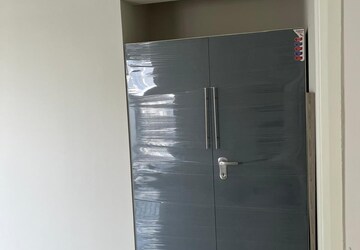 Furnished Amenities in 3 BHK Apartment at Eldeco Live By The Greens, Sector 150 – for Rent