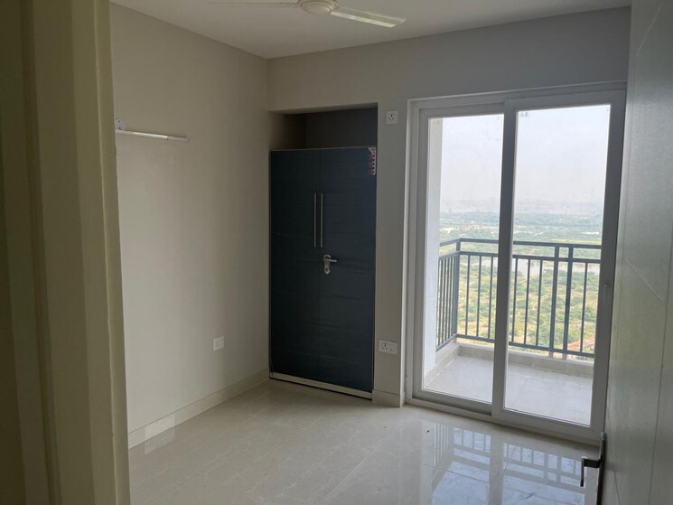 Room, eldeco-live-by-the-greens 3 Bedroom 827 Sq.Ft. Apartment In Sector 150 Noida 9348390