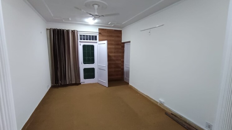 Living Room, sector 5 2 Bedroom 1000 Sq.Ft. Apartment In Sector 5 Panchkula 9348389