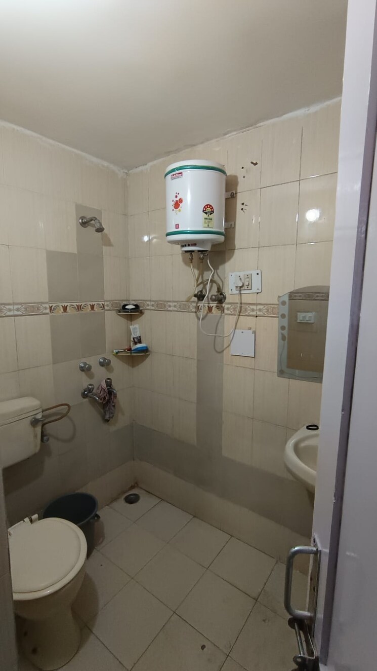 Bathroom, sector 5 2 Bedroom 1000 Sq.Ft. Apartment In Sector 5 Panchkula 9348389
