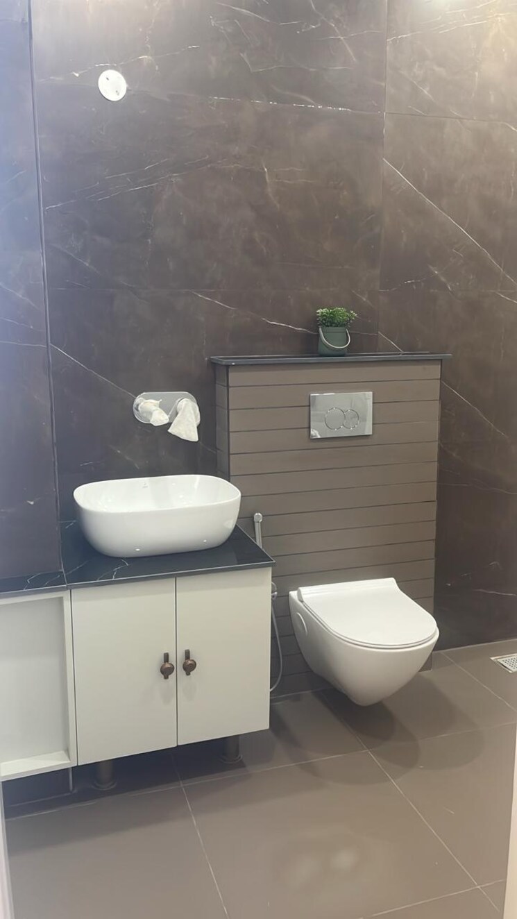 Bathroom, urban-the-zirk 3.5 Bedroom 2290 Sq.Ft. Apartment In Nabha Zirakpur 9348385