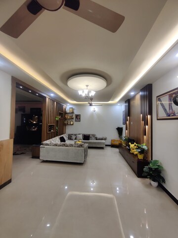 Living Room in 4 BHK Builder Floor at Sector 27 – for Sale