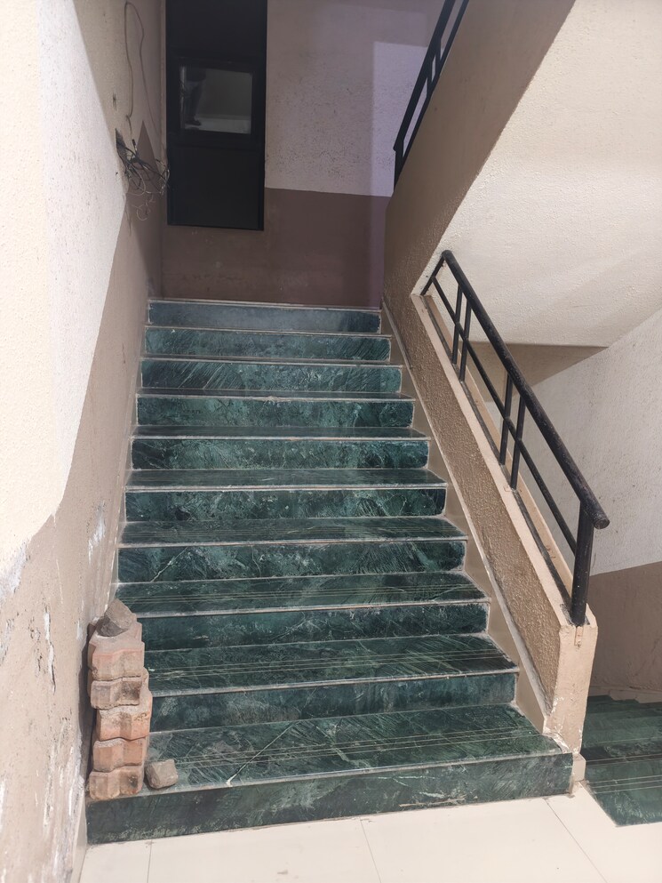 undefined, sm-emerald-tower 1 Bedroom 630 Sq.Ft. Apartment In Nalasopara East Palghar 9348437