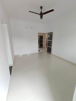 Room in 1 BHK Apartment at Wadgaon Sheri – for Rent