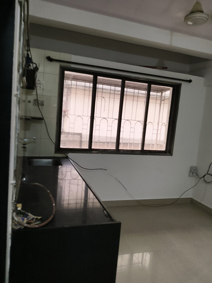 Kitchen, vile parle east 1 RK 250 Sq.Ft. Apartment In Vile Parle East Mumbai 9348424