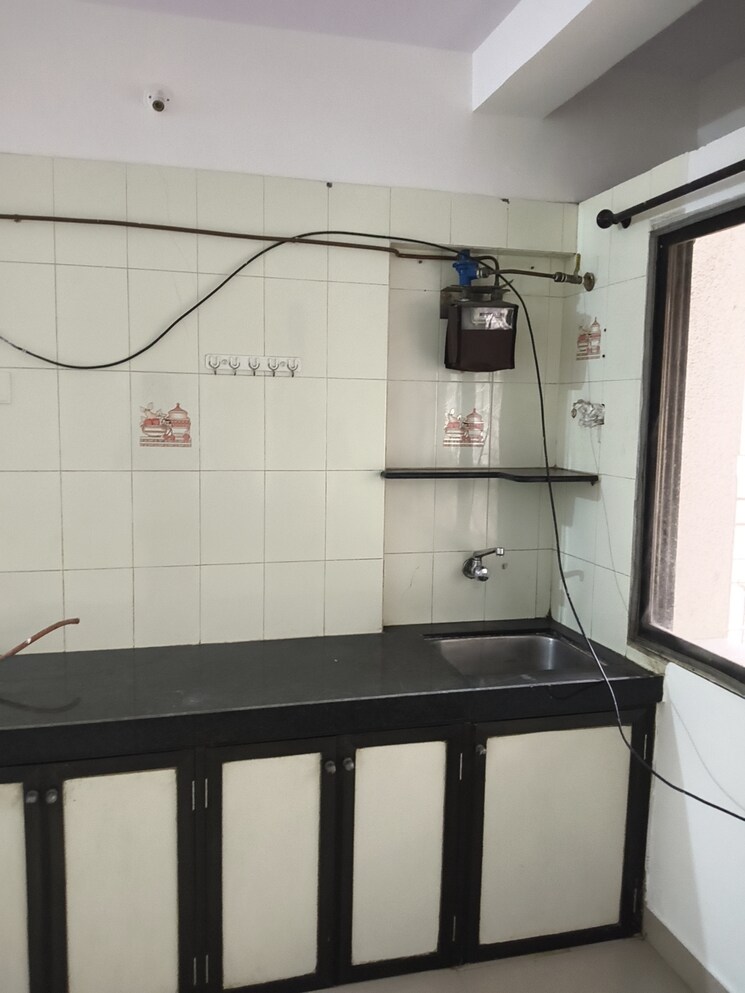 Kitchen, vile parle east 1 RK 250 Sq.Ft. Apartment In Vile Parle East Mumbai 9348424