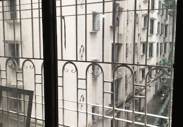 Balcony in 1 RK Apartment at Vile Parle East – for Rent