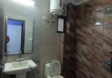 Bathroom in 1 BHK Builder Floor at Saket – for Rent