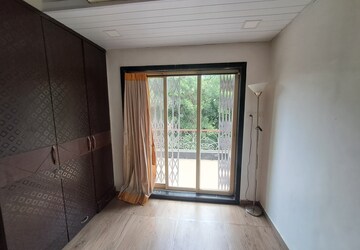 Room in 2 BHK Apartment at Vihang Valley Indus, Kasarvadavali – for Rent