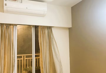 Furnished Amenities in 2 BHK Apartment at M3M Marina, Sector 68 – for Rent