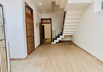 Parking in 3 BHK Villa at Faizabad Road – for Sale