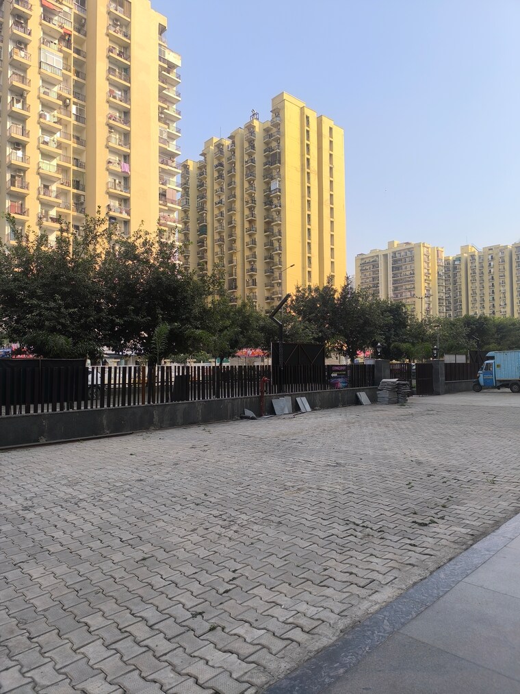 Exterior View, spectrum-metro Commercial Shop 425 Sq.Ft. In Sector 75 Noida 9348483