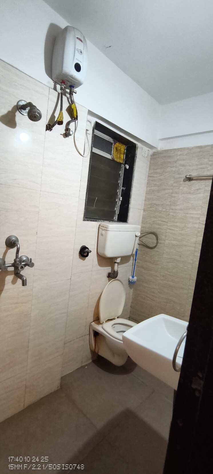 Bathroom, rosa-classique 1 Bedroom 450 Sq.Ft. Apartment In Kasarvadavali Thane 9348476