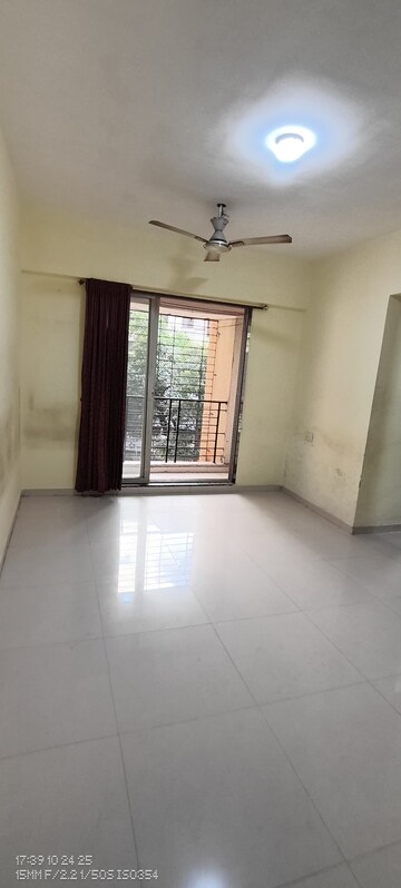 1 BHK Apartment For Rent in Rosa Classique, Kasarvadavali