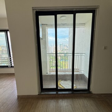 Room in 3 BHK Apartment at Mahindra Lifespaces Splendour, Gkw Colony – for Sale