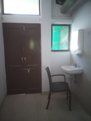 Bathroom in 1.5 BHK Builder Floor at New Rajinder Nagar – for Rent