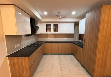 Kitchen in 3 BHK Builder Floor at Super Mart 1, Sector 27 – for Rent