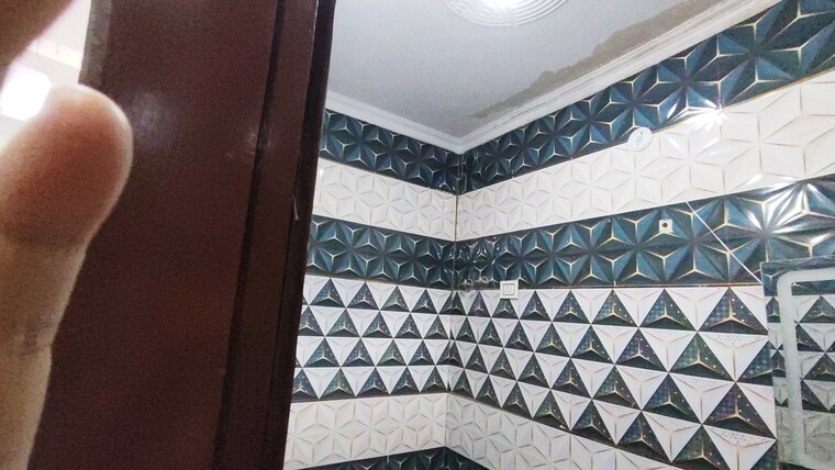 undefined, bhagwati garden 2 Bedroom 75 Sq.Yd. Builder Floor In Bhagwati Garden Delhi 9348498