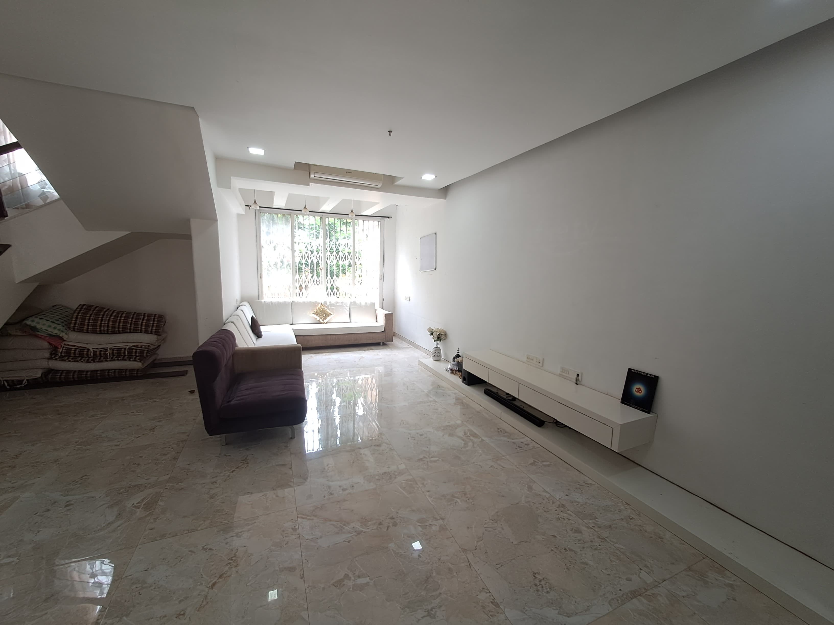 1 BHK + Pooja Room Apartment For Rent in Hiranandani The Walk